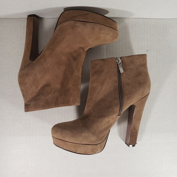 Women's BCBGeneration Joesana 5in Booties - Picture 2 of 6